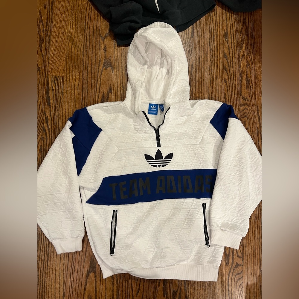 Adidas hoodie barely worn